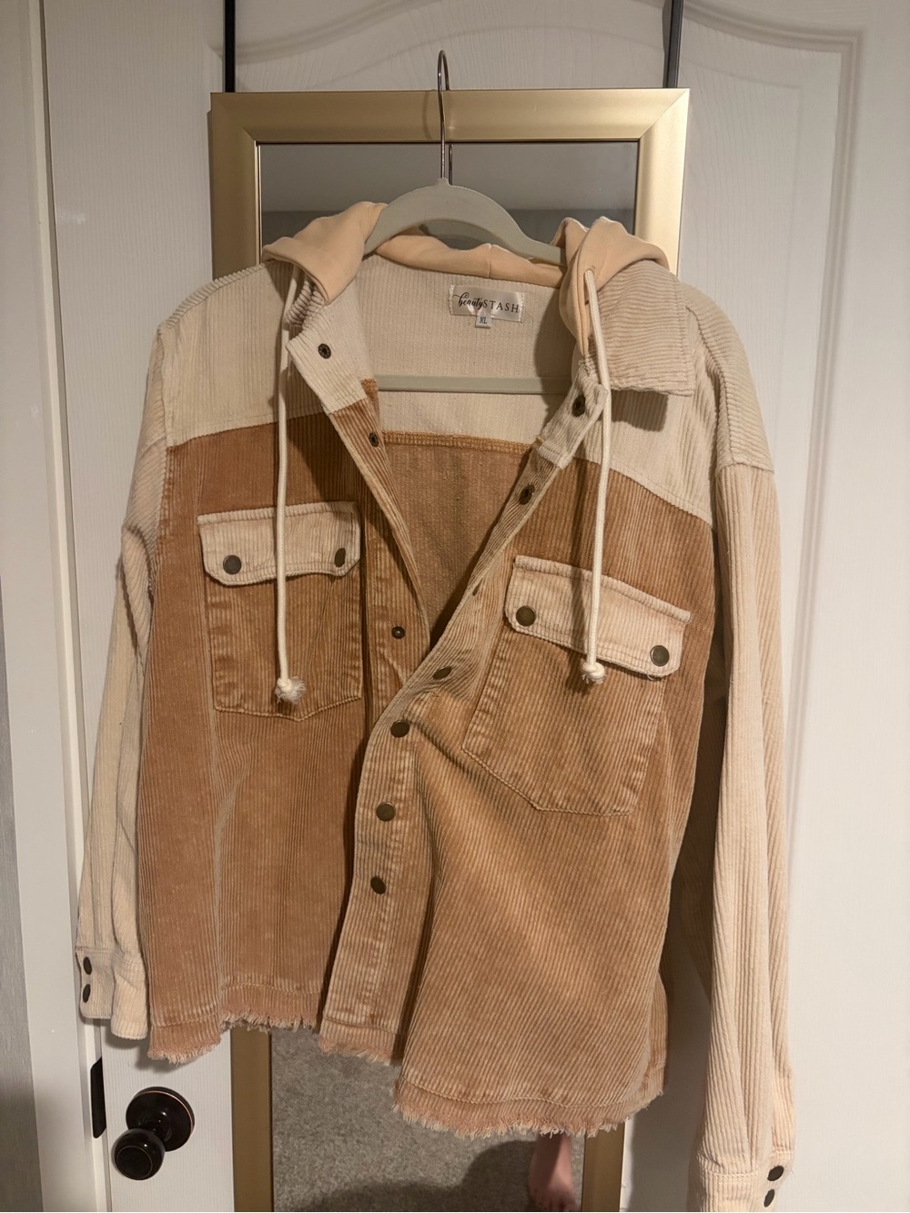 Women’s Two-Tone Corduroy Hooded Jacket - Tan & Cream